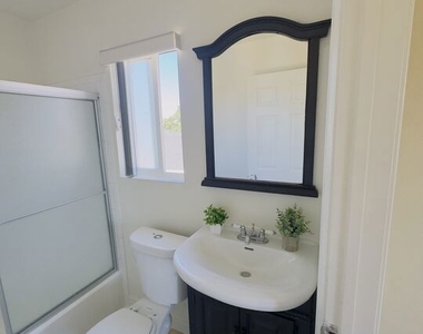 136 W 97th Street - Photo Thumbnail 10