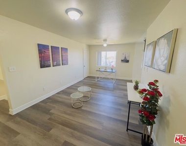 136 W 97th Street - Photo Thumbnail 6