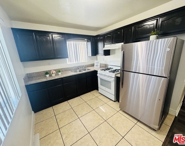 136 W 97th Street - Photo Thumbnail 18