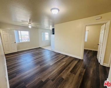 136 W 97th Street - Photo Thumbnail 5