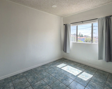 3331 1/2 City Terrace Drive - Photo Thumbnail 14