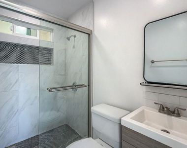 3331 1/2 City Terrace Drive - Photo Thumbnail 18
