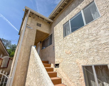 3331 1/2 City Terrace Drive - Photo Thumbnail 2