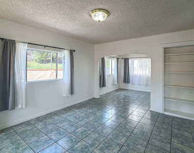 3331 1/2 City Terrace Drive - Photo Thumbnail 6