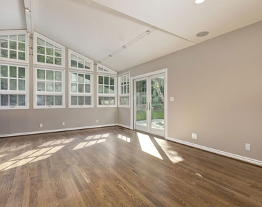 1277 N Norman Place - Photo Thumbnail 21