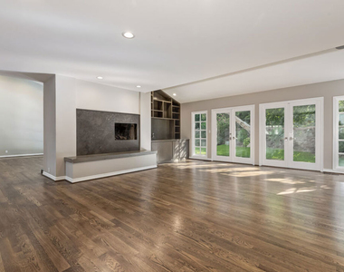 1277 N Norman Place - Photo Thumbnail 7