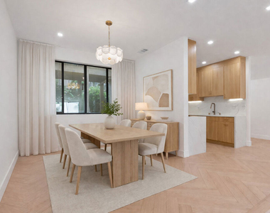 8455 Fountain Avenue - Photo Thumbnail 3