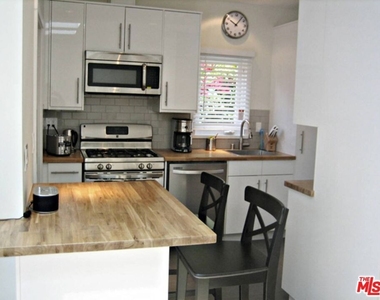 4125 1/4 Huron Avenue - Photo Thumbnail 2