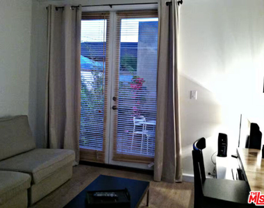 4125 1/4 Huron Avenue - Photo Thumbnail 5