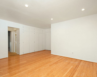 2311 4th Street - Photo Thumbnail 2