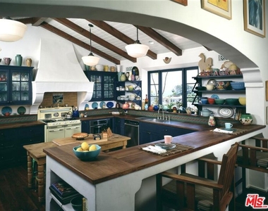 242 Mabery Road - Photo Thumbnail 5