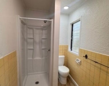 1434 W 22nd Street - Photo Thumbnail 1