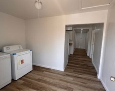 1434 W 22nd Street - Photo Thumbnail 15