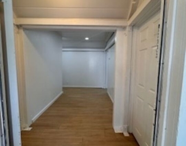 1434 W 22nd Street - Photo Thumbnail 18