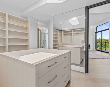 6380 Meadows Court - Photo Thumbnail 24