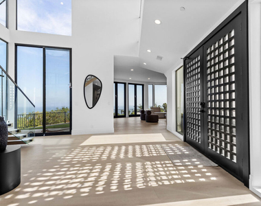 6380 Meadows Court - Photo Thumbnail 6