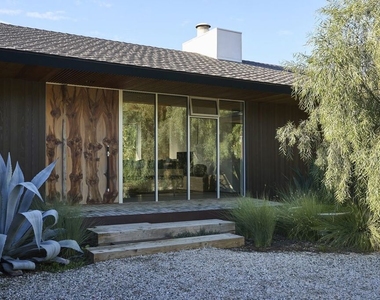 5927 Busch Drive - Photo Thumbnail 2