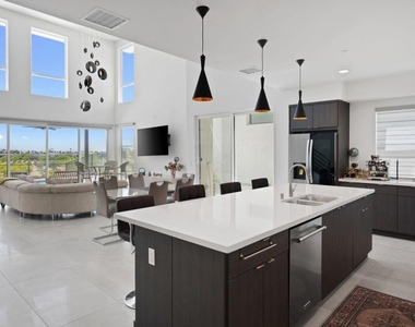 3618 Taylor Drive - Photo Thumbnail 8