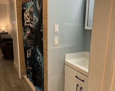 1016 Chipola Road - Photo Thumbnail 8