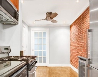 345 West 53rd Street - Photo Thumbnail 1