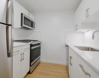 400 West 37th St - Photo Thumbnail 30