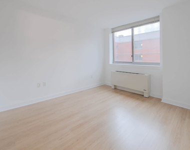 400 West 37th St - Photo Thumbnail 33