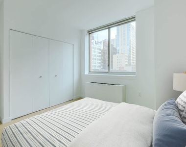400 West 37th St - Photo Thumbnail 50