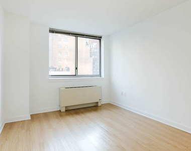 400 West 37th St - Photo Thumbnail 70