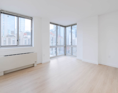 400 West 37th St - Photo Thumbnail 39