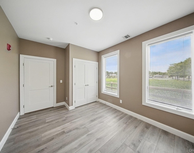 1 Giada Lane - Photo Thumbnail 18