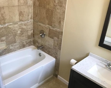 175 Richmond Boulevard - Photo Thumbnail 13