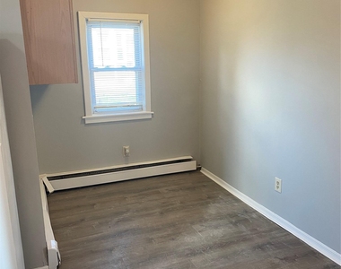 104 River Avenue - Photo Thumbnail 6