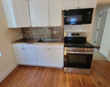 762 Eastern Avenue - Photo Thumbnail 2