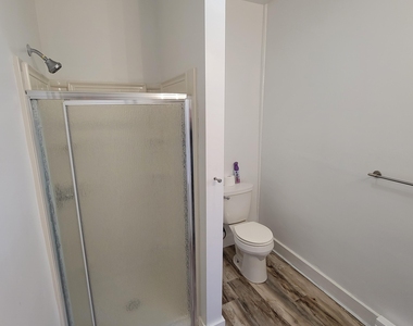 762 Eastern Avenue - Photo Thumbnail 14