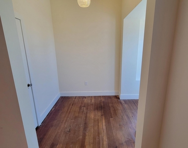 762 Eastern Avenue - Photo Thumbnail 9