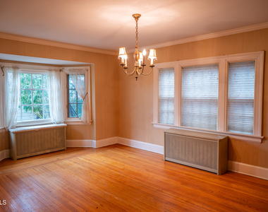 1347 Union Street - Photo Thumbnail 5