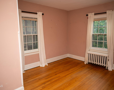 1347 Union Street - Photo Thumbnail 9
