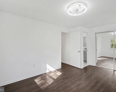 14113 Morrison Court - Photo Thumbnail 10