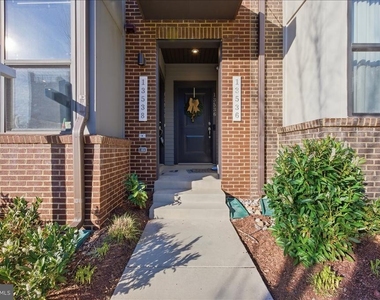 13538 Sayward Boulevard - Photo Thumbnail 5