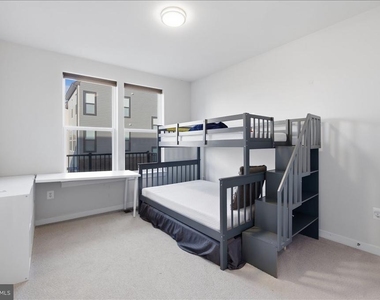 13538 Sayward Boulevard - Photo Thumbnail 21