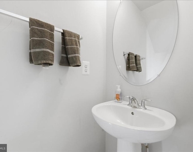 13538 Sayward Boulevard - Photo Thumbnail 30
