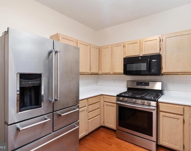 1705 Lake Shore Crest Drive - Photo Thumbnail 8