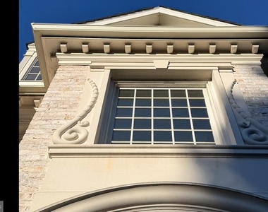 1289 Ballantrae Farm Drive - Photo Thumbnail 2