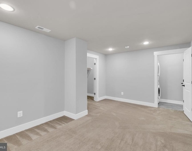 2233 N Underwood Street - Photo Thumbnail 50
