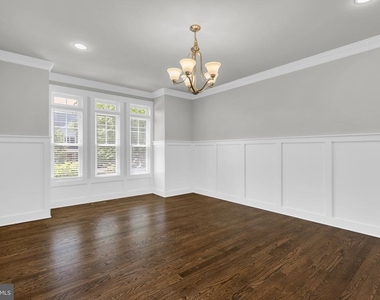 2233 N Underwood Street - Photo Thumbnail 7