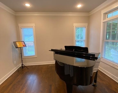 2233 N Underwood Street - Photo Thumbnail 18