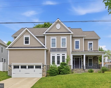 2233 N Underwood Street - Photo Thumbnail 1