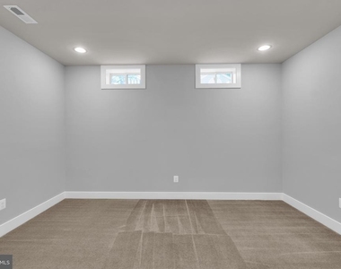 2233 N Underwood Street - Photo Thumbnail 47