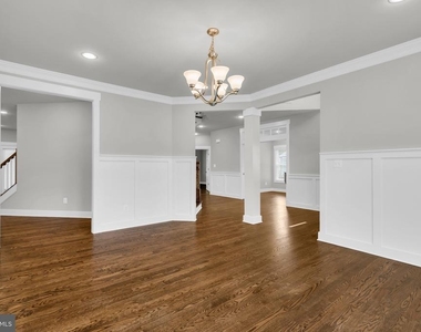 2233 N Underwood Street - Photo Thumbnail 8