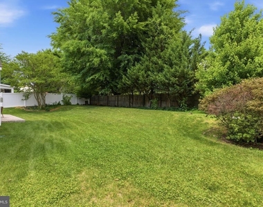 2233 N Underwood Street - Photo Thumbnail 53